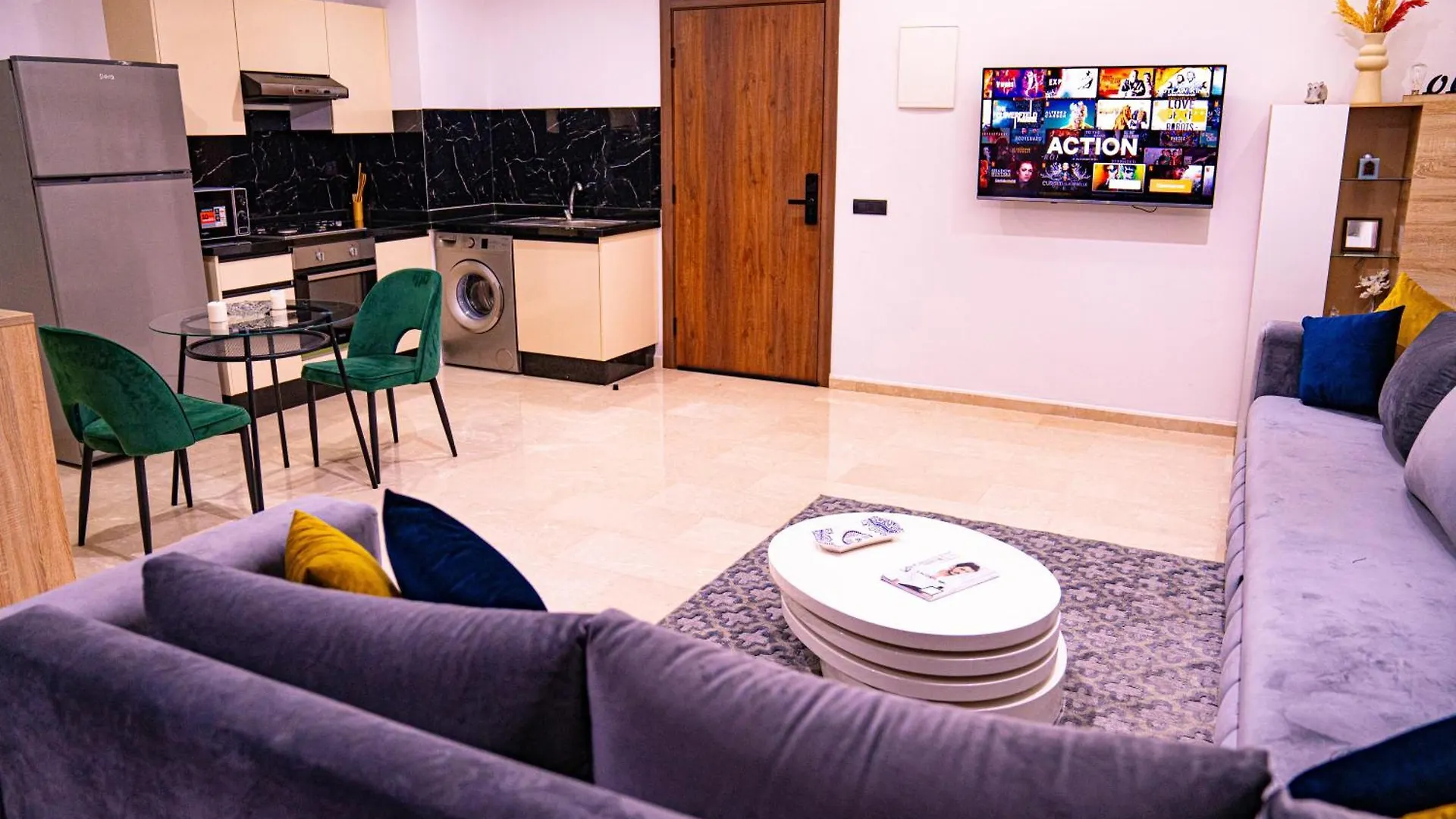 R103- Comfy And Spatious 1 Bedroom Apartment With Breathtaking City View - Belvedere Casablanca Marokko